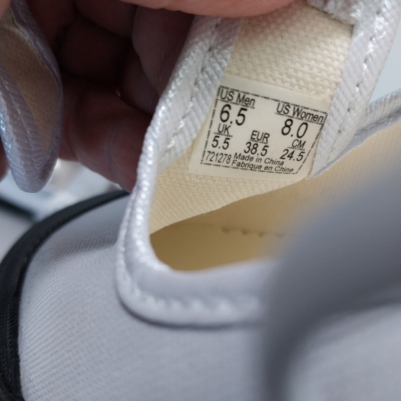 Vans‎ Mary Jane's Coated Canvas Shoes, NEW, Size 8| EUR 38.5 - Picture 11 of 12